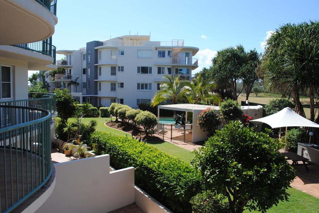 Surfside On The Beach Buddina Esterno foto