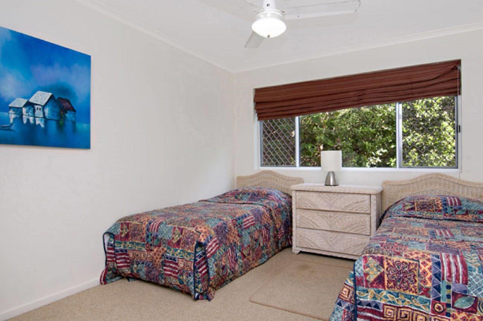Surfside On The Beach Buddina Esterno foto