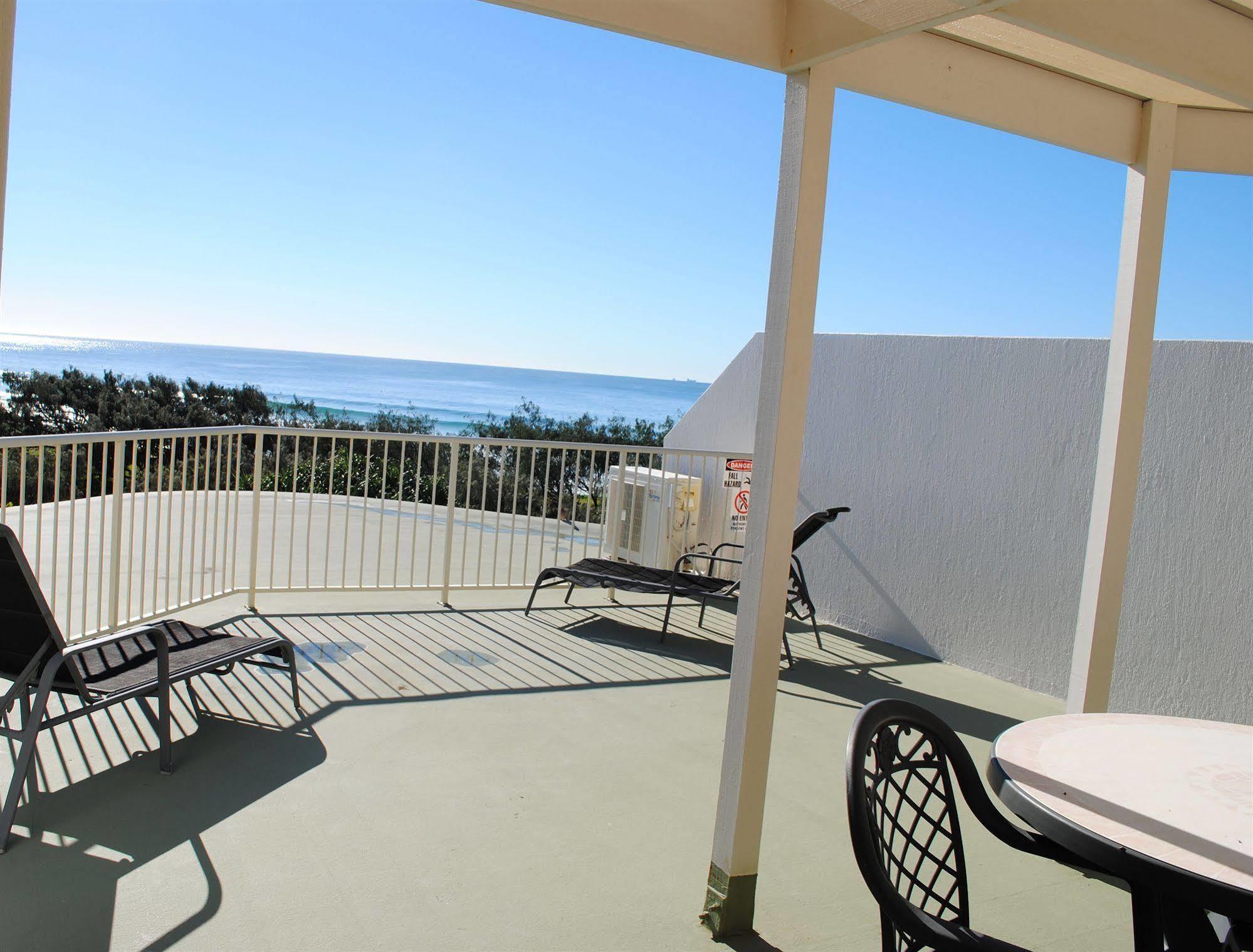 Surfside On The Beach Buddina Esterno foto